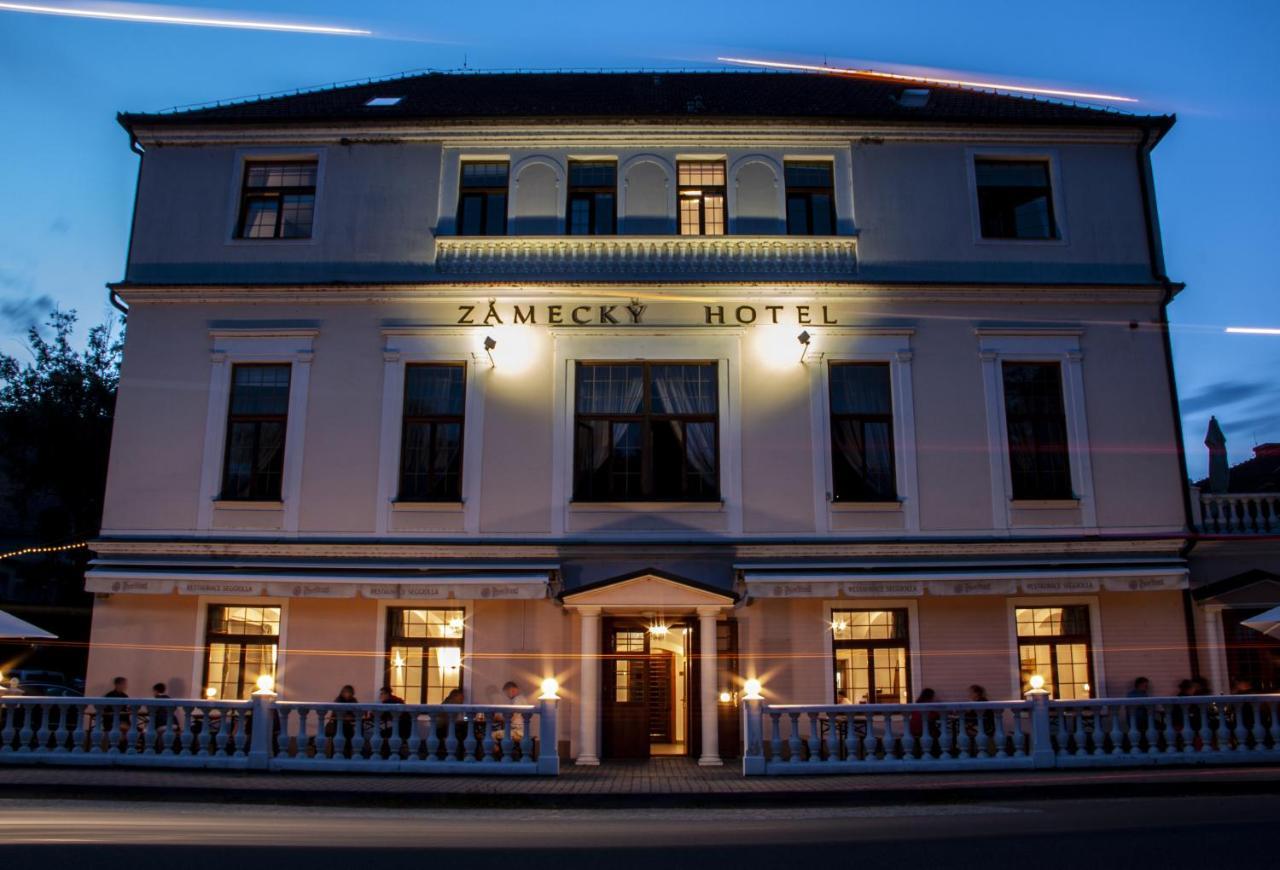 Grandhotel Sluchatko - Ex Zamecky Hotel Vranov nad Dyjí Buitenkant foto